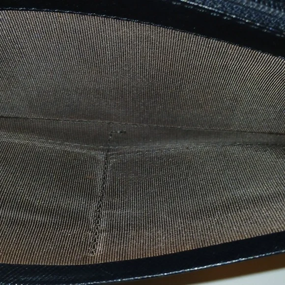 Burberry Wallet Includes C O A